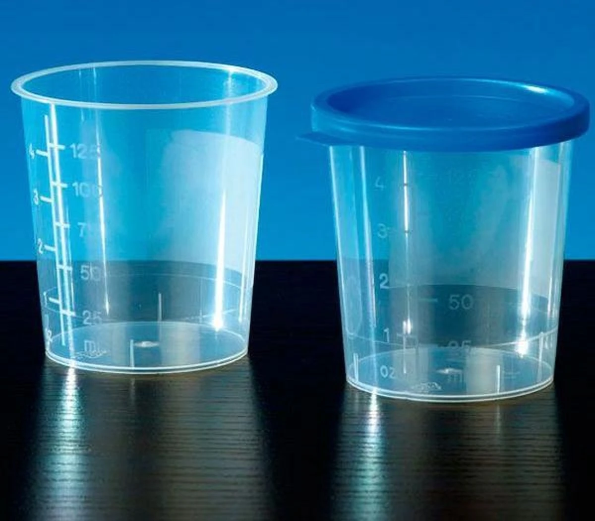 Merkloos Urine Potjes Blauwe Deksel – 10 Stuks Eenvoudiger - Cup – Beker - 125 ML – Afsluitbaar Urine Containers – Bakje Voor Urine – Herbruikbare Containers 4 Merkloos Urine Potjes Blauwe Deksel – 10 Stuks Eenvoudiger - Cup – Beker - 125 ML – Afsluitbaar Urine Containers – Bakje Voor Urine – Herbruikbare Containers - Afbeelding 2