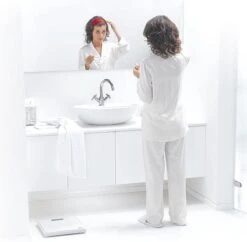 Seca 803 Weegschaal Personenweegschaal Digitaal - Wit 9 Seca 803 Weegschaal Personenweegschaal Digitaal - Wit -MEDISANA Shop 1200x1176 1