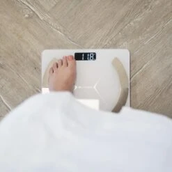 Silvergear Bluetooth Personenweegschaal - Met Zeer Volledige Lichaamsanalyse Met Vetpercentage – Inclusief Analyse App – Wit -MEDISANA Shop 1200x1200 264