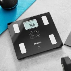 OMRON VIVA Slimme Bluetooth Weegschaal Met Lichaamsanalyze En Vetpercentage - Volledige Bio-Elektrische Impedantie Analyze (BIA) - Smart Personenweegschaal Digitaal - Smart Scale - Met Mobiele App - Klinisch Gevalideerd – Zwart -MEDISANA Shop 1200x1200 63