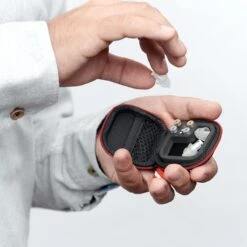 Alpine MusicSafe Pro - Premium Gehoorbescherming Voor Muziekevenementen, Concerten En Festivals - 3 Sets Verwisselbare Filters 16dB/19dB/22dB - Transparant - 1 Paar -MEDISANA Shop 1200x1200 782