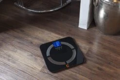 Cresta Care CBS350S Personenweegschaal Met Lichaamsanalyse | Weergave Van Het Lichaamsgewicht In Kilo - Pound Of Stone| Weergave Lichaamsvocht | Weergave Spiermassa | Weergave Botmassa | BMI | Geheugen Voor 8 Personen| -MEDISANA Shop 1200x800 11