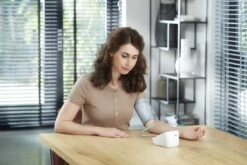 OMRON X2 Basic Bloeddrukmeter Bovenarm - Aanbevolen Door Hartstichting - Blood Pressure Monitor Met Hartslagmeter – Onregelmatige Hartslag - Klinisch Gevalideerd - 22 Tot 32 Cm Manchet – 3 Jaar Garantie -MEDISANA Shop 1200x800 52