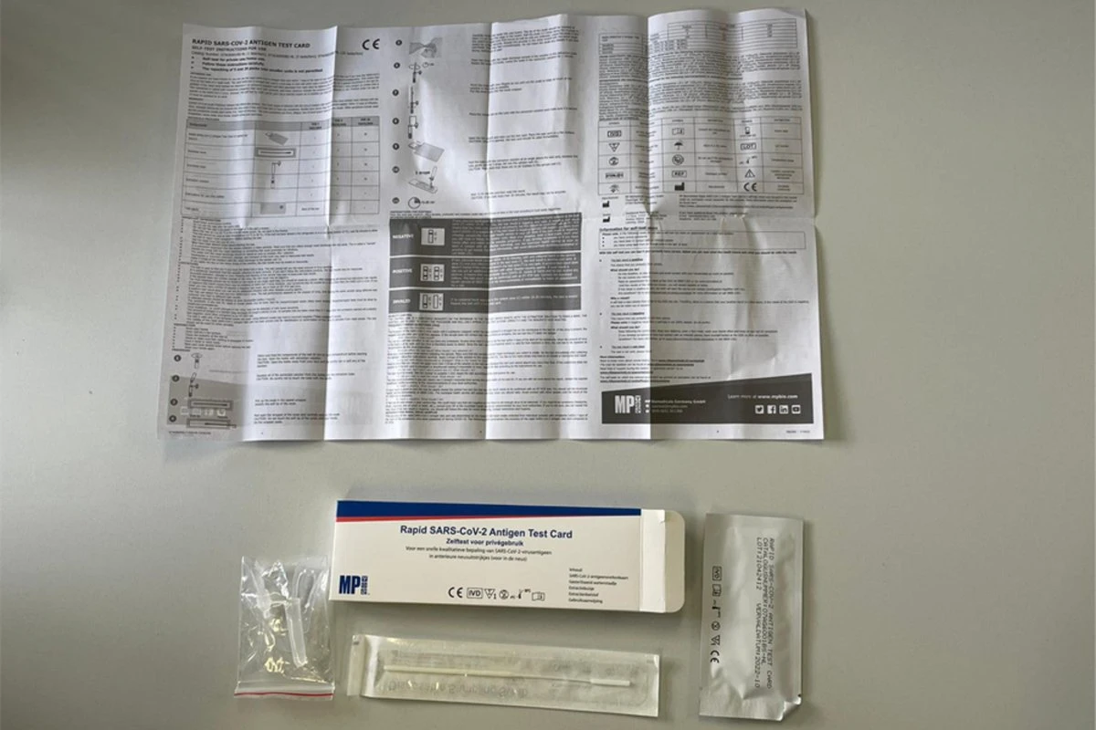 100 Stuks Corona Zelftest MP Biomedical | Corona Zelftesten-coronaZelftests - Per Stuk Verpakt | Zelftest Covid19 | Thuistest | Single Pack| Nederlandse Handleiding 4 100 Stuks Corona Zelftest MP Biomedical | Corona Zelftesten-coronaZelftests - Per Stuk Verpakt | Zelftest Covid19 | Thuistest | Single Pack| Nederlandse Handleiding - Afbeelding 2