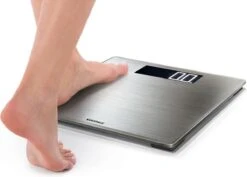 Leifheit Soehnle Personenweegschaal Digitaal Style Sense Safe 300 - RVS- Tot 180 Kg - Incl. Batterijen 18 Leifheit Soehnle Personenweegschaal Digitaal Style Sense Safe 300 - RVS- Tot 180 Kg - Incl. Batterijen -MEDISANA Shop 1200x859