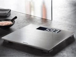 Leifheit Soehnle Personenweegschaal Digitaal Style Sense Safe 300 - RVS- Tot 180 Kg - Incl. Batterijen 15 Leifheit Soehnle Personenweegschaal Digitaal Style Sense Safe 300 - RVS- Tot 180 Kg - Incl. Batterijen -MEDISANA Shop 1200x902