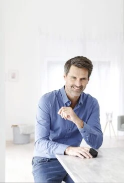 Medisana PM 100 Black Saturatiemeter -MEDISANA Shop 813x1200 2