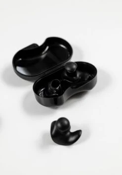 Zwem Oordopjes - Gehoorbescherming - Waterdichte Siliconen Oordopjes - Snurken - Partyplugs - Herbruikbaar 11 Zwem Oordopjes - Gehoorbescherming - Waterdichte Siliconen Oordopjes - Snurken - Partyplugs - Herbruikbaar -MEDISANA Shop 840x1200 1